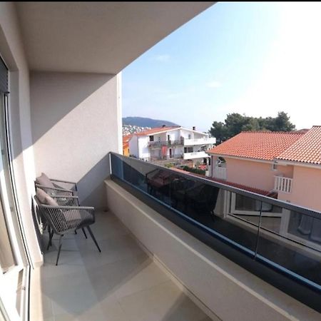 New Apartman P & B Lägenhet Trogir Exteriör bild