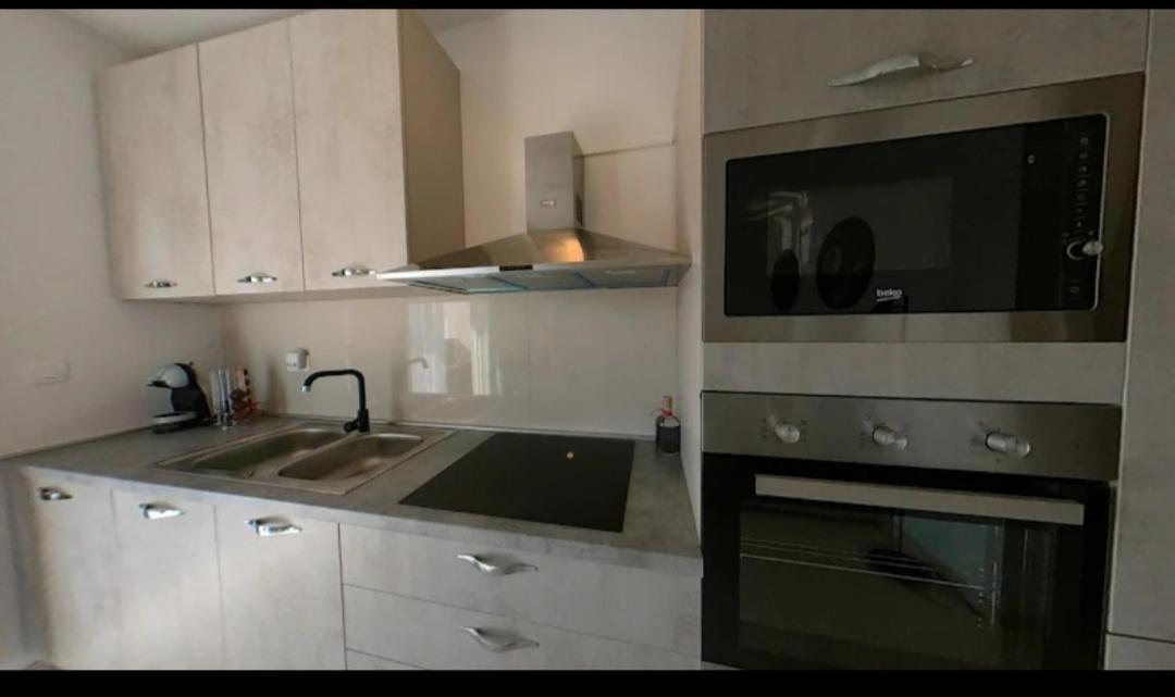 New Apartman P & B Lägenhet Trogir Exteriör bild