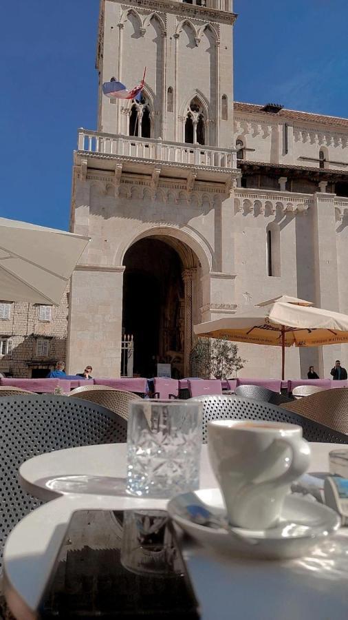 New Apartman P & B Lägenhet Trogir Exteriör bild