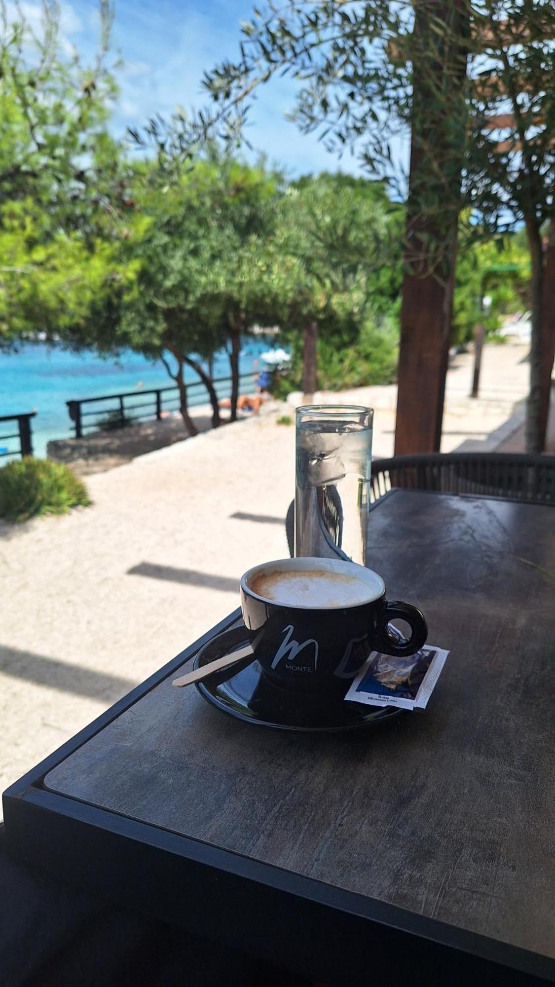 New Apartman P & B Lägenhet Trogir Exteriör bild